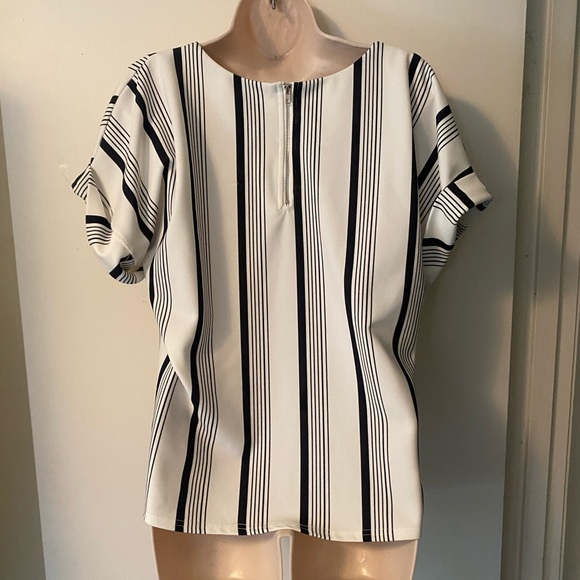 Melloday Striped Blouse - Picture 6 of 7